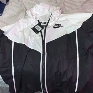 Nike windbreaker ⚡️ make offer
